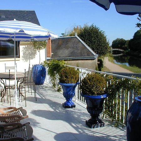 Residence Hoteliere La Marine Combleux Eksteriør billede